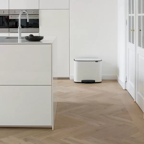 Мусорный бак c педалью Pedal Bin Bo, 36л, белый, Brabantia, 121388 - изобр. 9