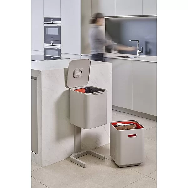 Контейнер для мусора с двумя баками Totem Compact 40 л, 37х76х30 см, низкоуглеродистая сталь, цвет белый, Joseph Joseph, Великобритания, 30064 - изобр. 13
