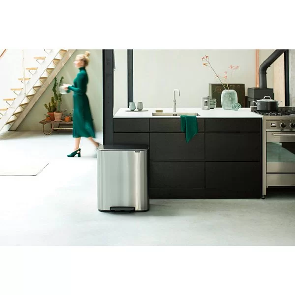Мусорный бак двухсекционный Bo Pedal Bin 2x30л, нержавеющая сталь, цвет стальной матовый, Brabantia, Бельгия, 211461 - изобр. 8
