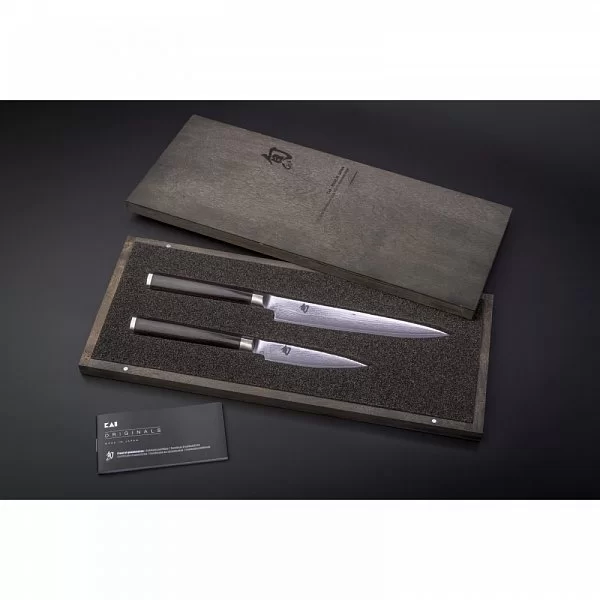 Набор из 2-х кухонных ножей Shun Classic сталь VG-MAX в обкладках из дамаска, Kai, Япония, DMS-210 - изобр. 10