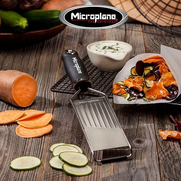 Слайсер Gourmet материал нержавеющая сталь + резина, цвет черный, Microplane, США, 45044 - изобр. 9