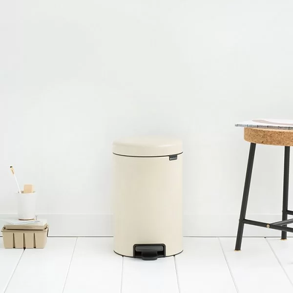 Мусорный бак с педалью NewIcon, 12л, миндальный, Brabantia, 113468 - изобр. 10
