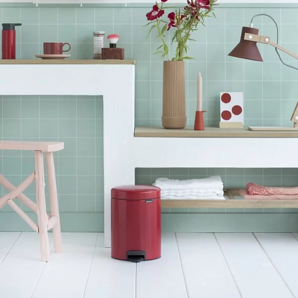 Мусорный бак с педалью NewIcon, 5л, пламенно-красный, Brabantia, 112089 - изобр. 11