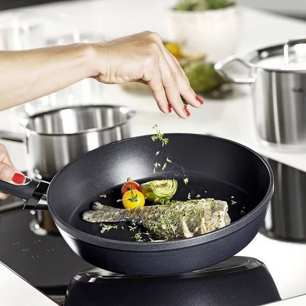 Сковорода антипригарная Levital comfort , диаметр 20 см, цвет черный, материал алюминий, Fissler, Германия, 159120201 - изобр. 8