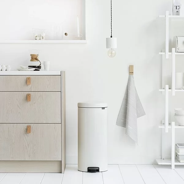 Мусорный бак с педалью NewIcon, 30л, белый, Brabantia, 111785 - изобр. 12
