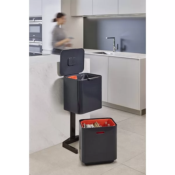 Контейнер для мусора с двумя баками Totem Max 60 л, 36,5х81х39,5 см, низкоуглеродистая сталь, цвет графит, Joseph Joseph, Великобритания, 30062 - изобр. 13