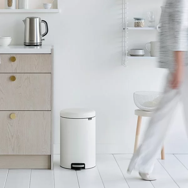 Мусорный бак с педалью NewIcon, 20л, минерально-белый, Brabantia, 114168 - изобр. 12