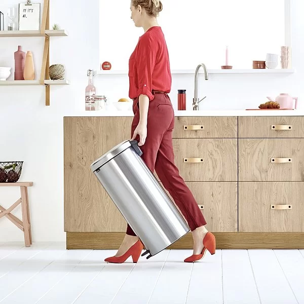 Мусорный бак с педалью NewIcon, 30л, стальной матовый, Brabantia, 111822 - изобр. 17