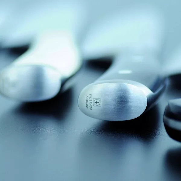 Нож поварской шеф Classic Ikon, 20см, Wusthof, 4596/20 WUS - изобр. 19