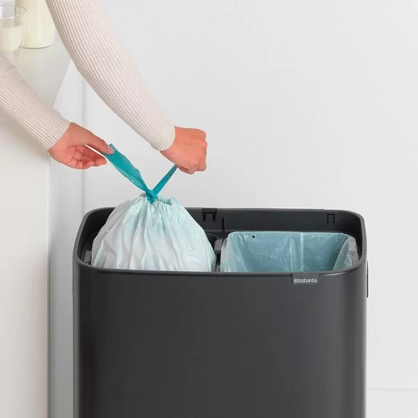 Мусорный бак 2-х секционный Touch Bin Bo объем 30 + 30 л, 54,1x36,3x65,2 см, нержавеющая сталь, цвет черный матовый, Brabantia, Бельгия, 221484 - изобр. 11
