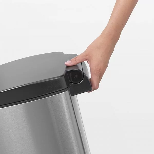 Мусорный бак эргономичный Pedal Bin, 25л, матовая сталь, Brabantia, 369407 - изобр. 13