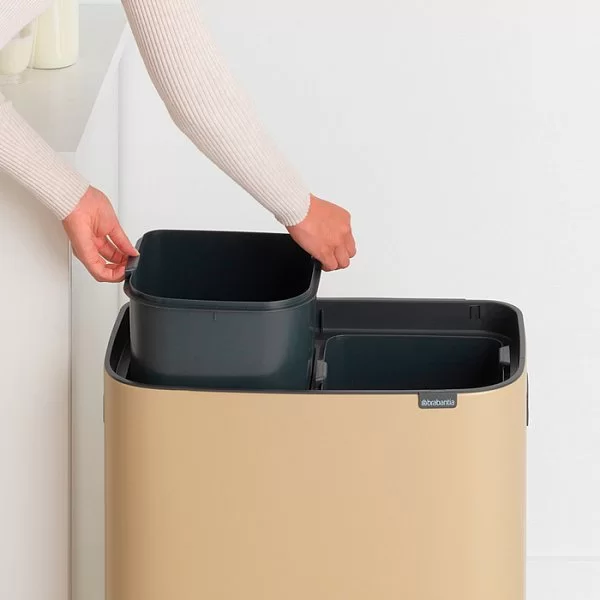 Мусорный бак 2-х секционный Touch Bin Bo объем 30 + 30 л, 54,5x31,2x65,6 см, нержавеющая сталь, цвет минерально-золотой, Brabantia, Бельгия, 221545 - изобр. 13