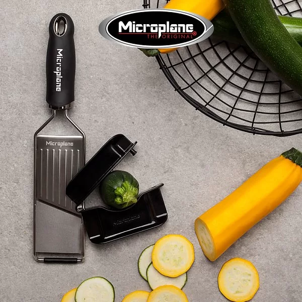 Слайсер Gourmet материал нержавеющая сталь + резина, цвет черный, Microplane, США, 45044 - изобр. 10