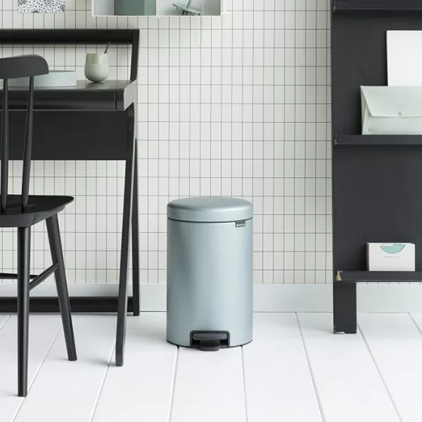 Мусорный бак с педалью NewIcon, 12л, мятный металлик, Brabantia, 113765 - изобр. 11