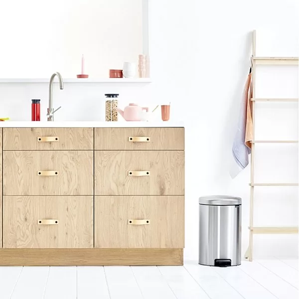Мусорный бак с педалью NewIcon, 20л, стальной матовый, Brabantia, 111907 - изобр. 10