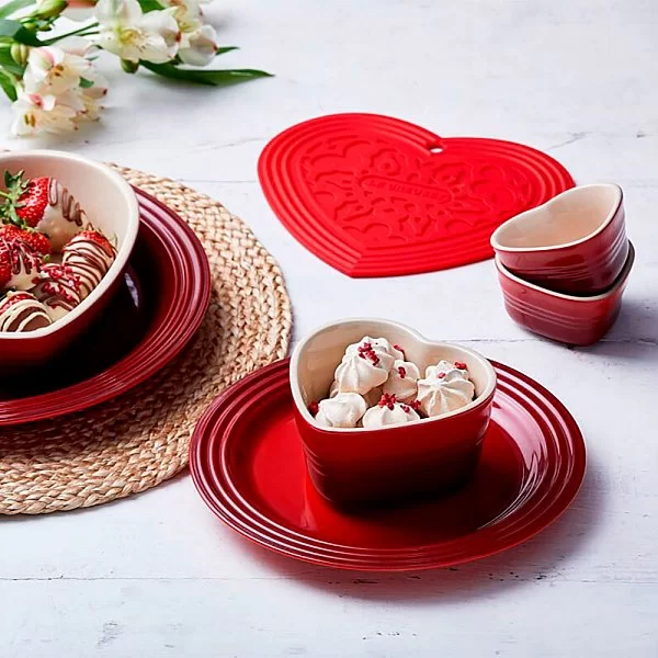 Набор из 2-х рамекинов "Сердце" без крышек 0,3 л, материал керамика, цвет вишневый, Le Creuset, Франция, 69084300600031 - изобр. 9