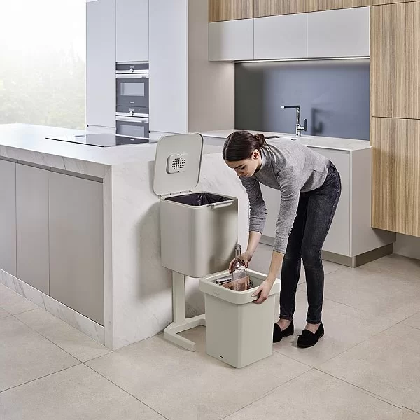 Контейнер для мусора с двумя баками Totem Pop 40 л, сталь, цвет серый, Joseph Joseph, Великобритания, 30092 - изобр. 8