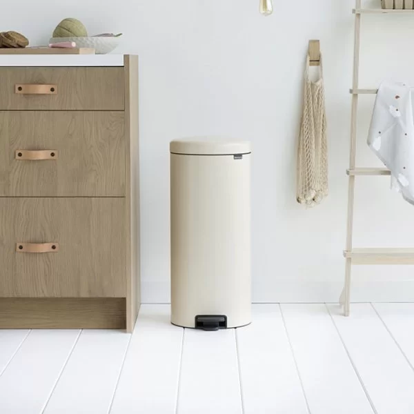 Мусорный бак с педалью NewIcon, 30л, миндальный, Brabantia, 114281 - изобр. 11