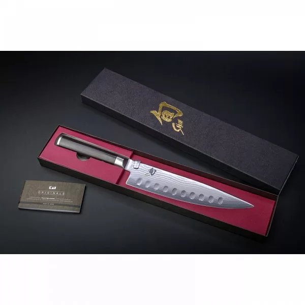 Нож кухонный поварской Shun Classic, длина лезвия 20 см, сталь VG-MAX в обкладках из дамаска, Kai, Япония, KAI-DM-0719 - изобр. 11