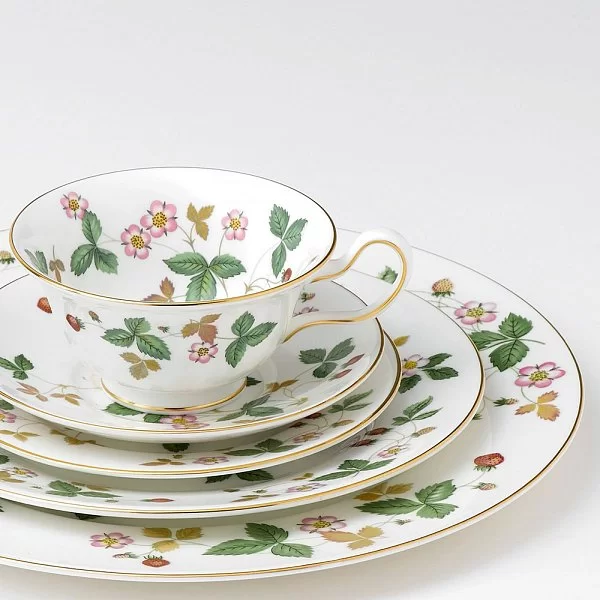 Тарелка закусочная Wild Strawberry 20 см материал фарфор, Wedgwood, Великобритания, 50105501006 - изобр. 10