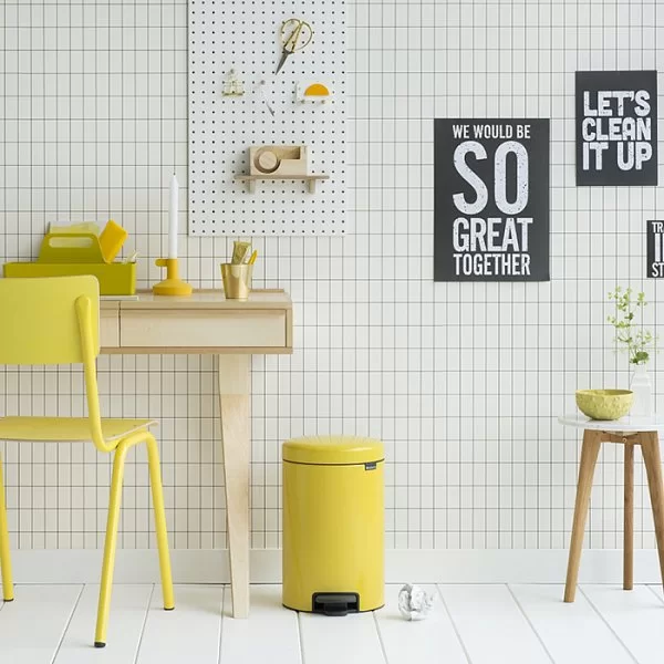 Мусорный бак с педалью NewIcon, 12л, желтая маргаритка, Brabantia, 113567 - изобр. 11