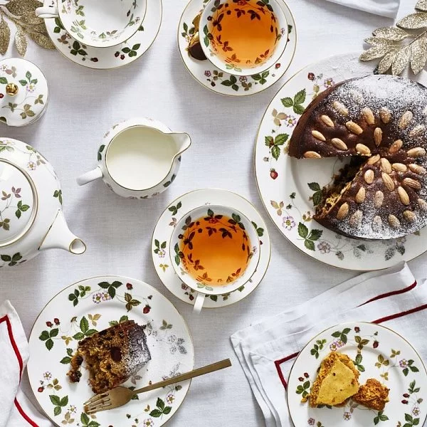Тарелка закусочная Wild Strawberry 23 см материал фарфор, Wedgwood, Великобритания, 50105501005 - изобр. 10