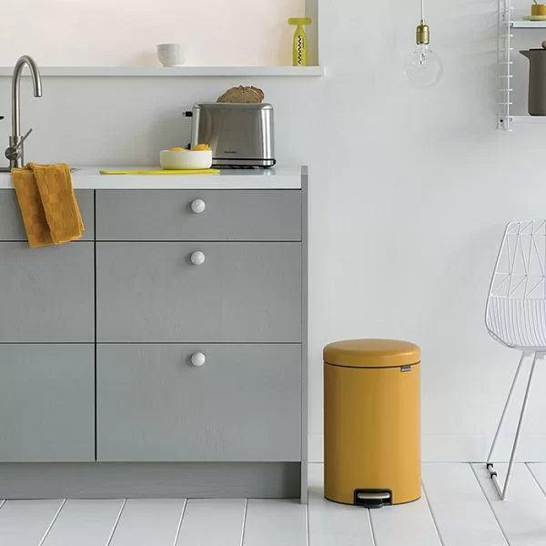 Мусорный бак с педалью NewIcon, 20л, минерально-горчичный, Brabantia, 115943 - изобр. 10