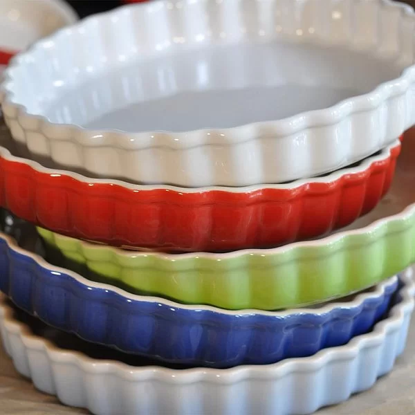 Форма для выпечки круглая 24 см с рифлеными бортами, материал каменная керамика, цвет вишневый, Le Creuset, Франция, 91015924060100 - изобр. 9