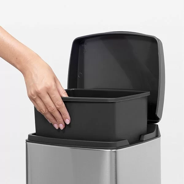 Мусорный бак эргономичный Pedal Bin, 10л, стальной матовый, Brabantia, 461804 - изобр. 13