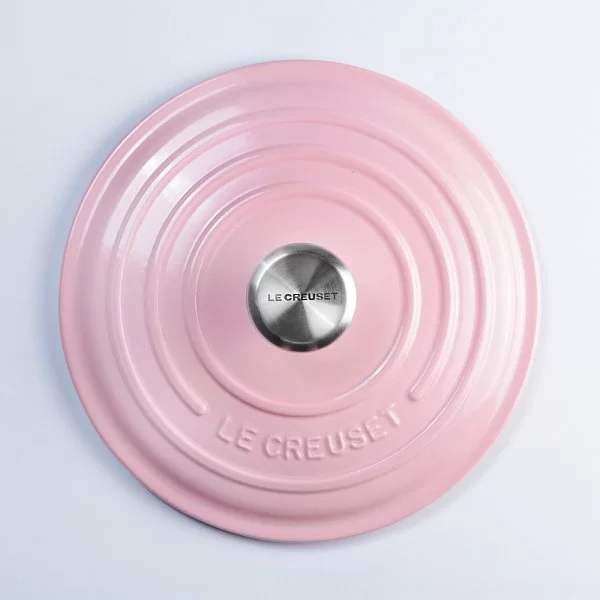 Кастрюля круглая с крышкой 20 см, объем 2,4 л, материал эмалированный чугун, цвет розовый, Le Creuset, Франция, 21177204014430 - изобр. 9
